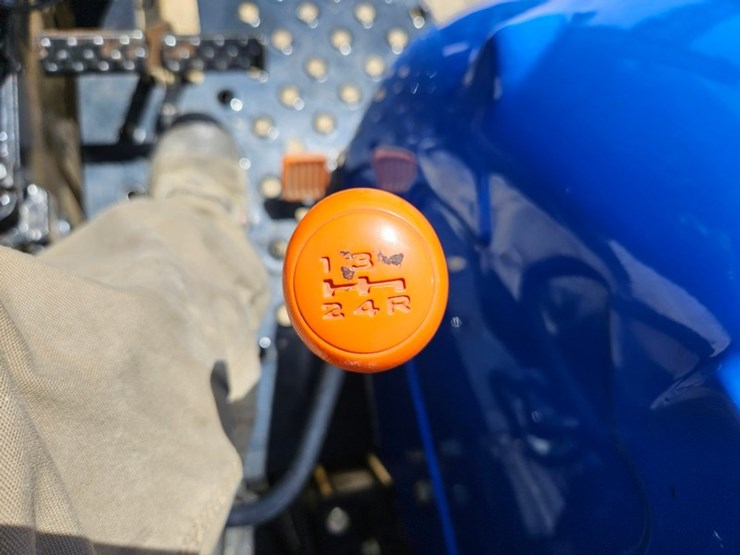 new-holland-tt60a-image-34