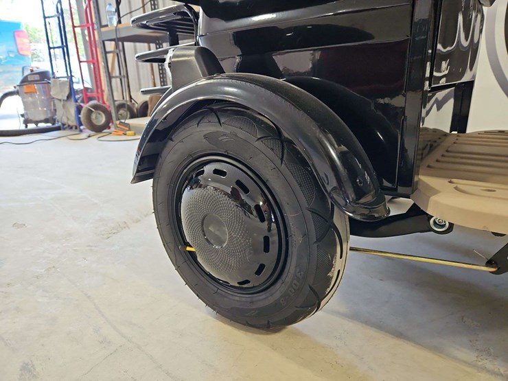 electric-tricycle-image-5