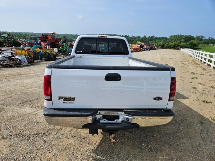 2004-ford-f250-xlt-image-4