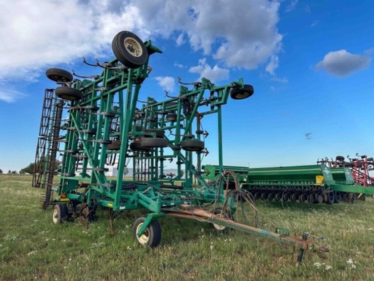 great-plains-folding-3-box-drill,-40'-image-3