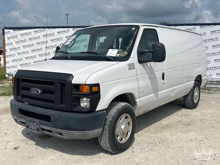 2021-mercedes-benz-sprinter-4500-image-1