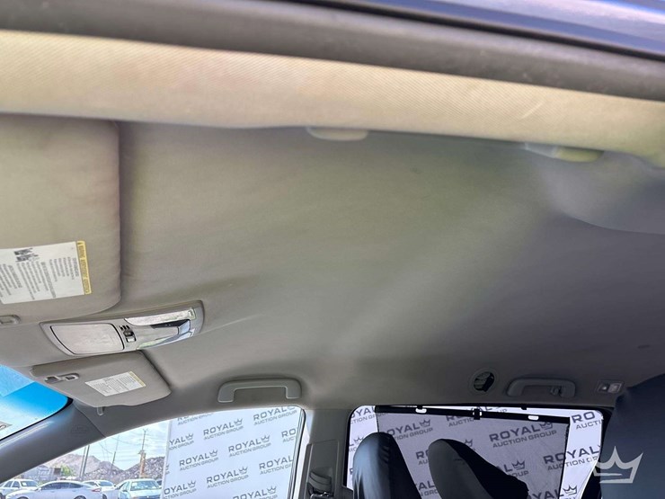 2017-toyota-sienna-image-18