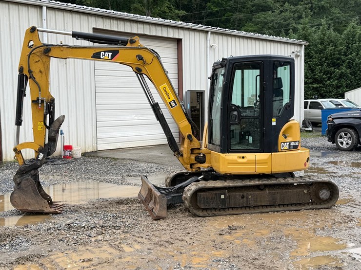 caterpillar-305.5-image-1