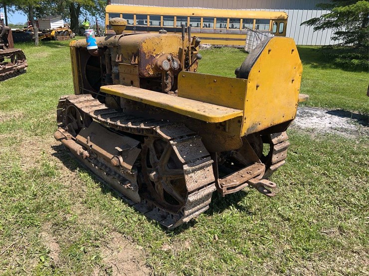caterpillar-twenty-two-image-5
