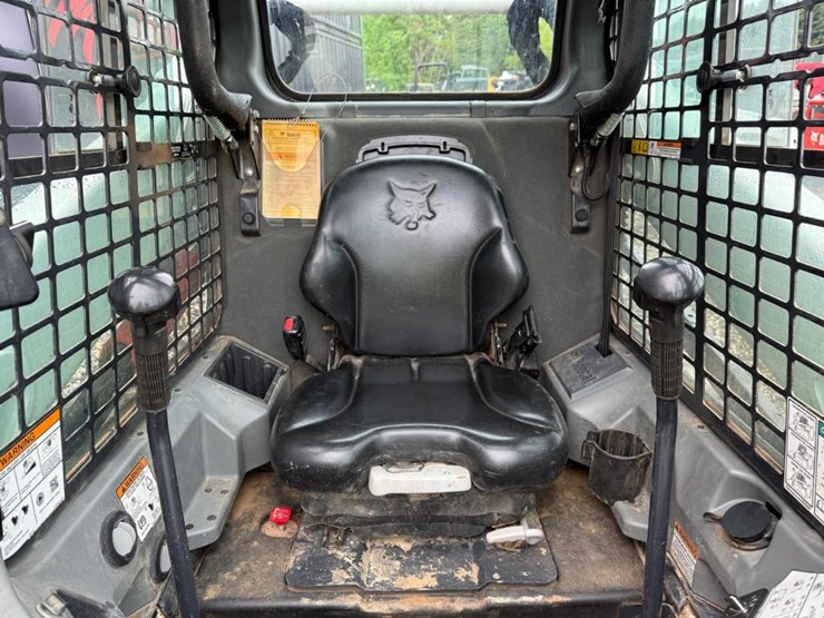 2019-bobcat-t595-image-19