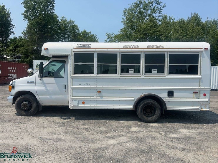 2006-ford-e450-image-8