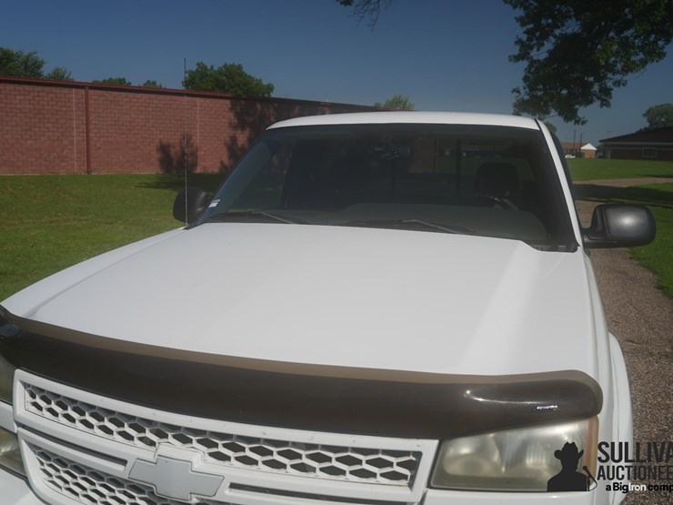 2006-chevrolet-silverado-1500-image-10