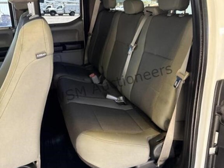 2016-ford-f150-image-25