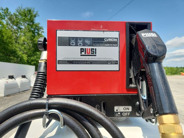 am-tank-fuel-tank-with-pump/nozzle-(1050-gallon/4000-litre)-image-5