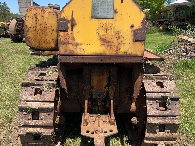 caterpillar-twenty-image-4