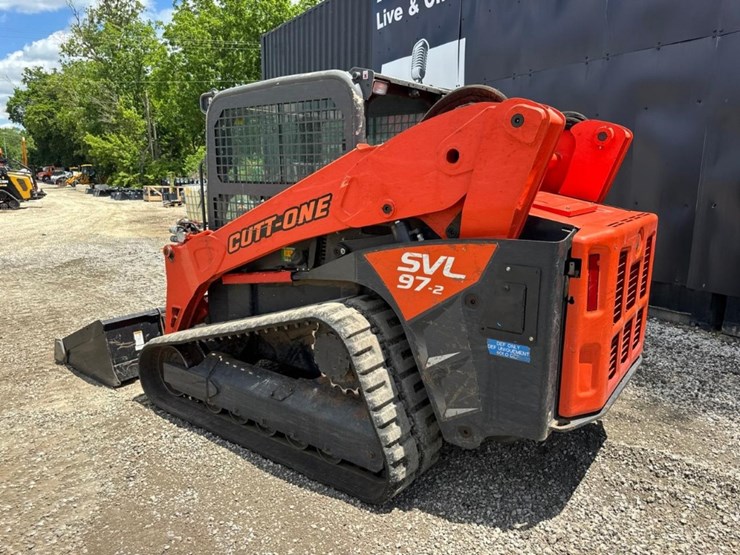 2023-kubota-svl97-2-image-4