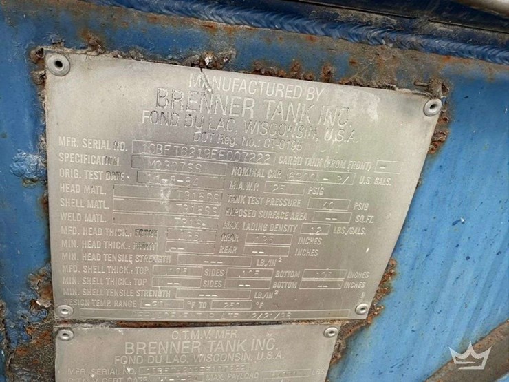 1984-brenner-tank-inc.-6,900-gallon-t/a-chemial-tanker-trailer-image-7