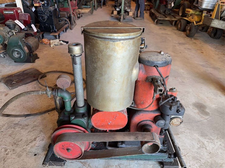 engine-with-water-pump-image-1