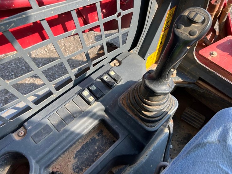 2016-takeuchi-tl10v2-image-18