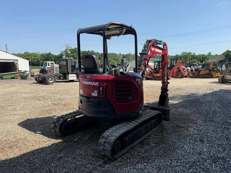 yanmar-vio35-6a-image-4