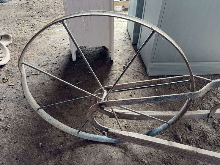 single-wheel-garden-cultivator-plow-image-2