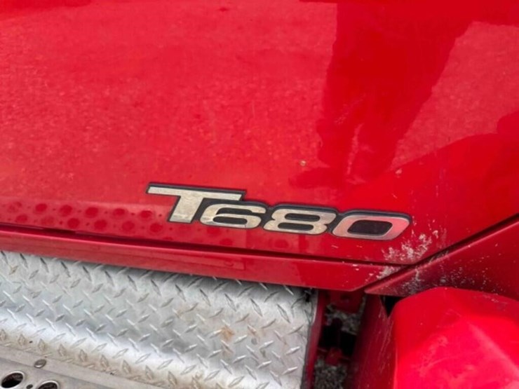 2018-kenworth-t680-image-8