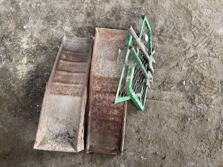 assorted-metal-farm-equipment-components-and-ramps-image-4