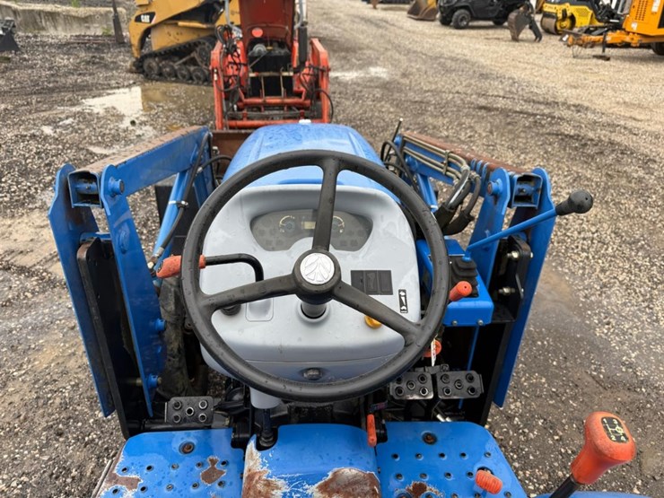 new-holland-workmaster-40-image-20