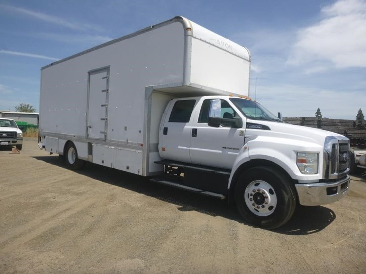 2016-ford-f650-xlt-image-2