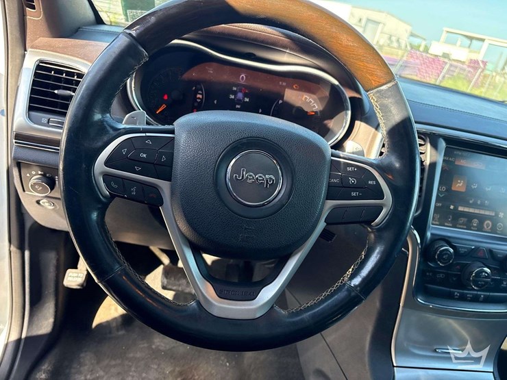 2014-jeep-grand-cherokee-image-15