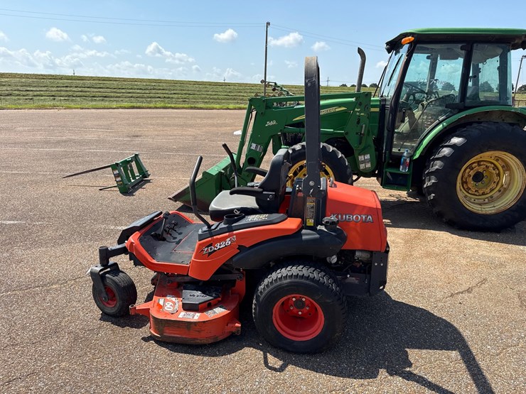 kubota-zd326s-image-5