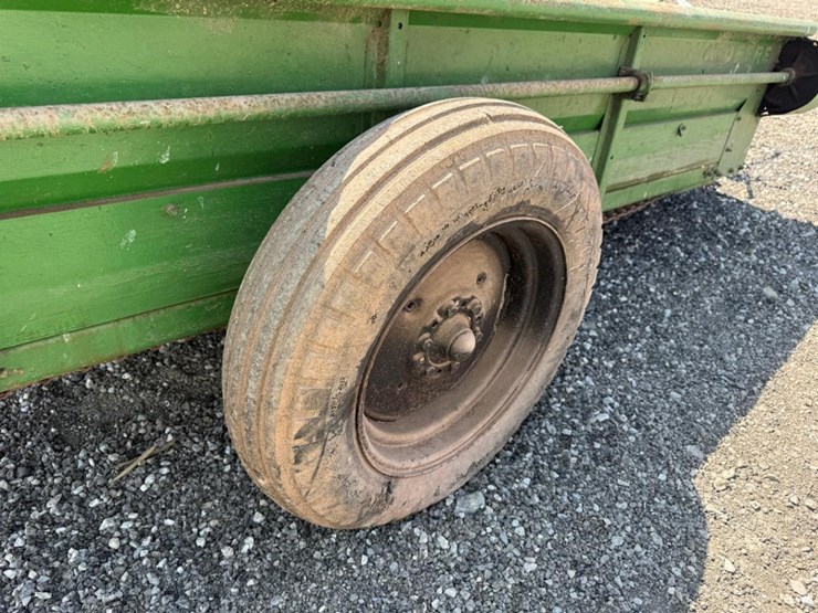 john-deere-33-image-7