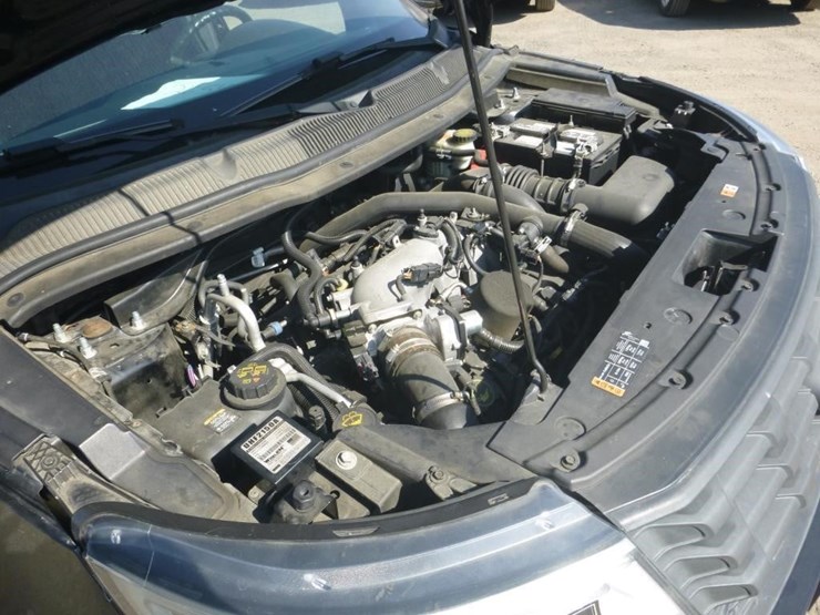2016-ford-explorer-image-11