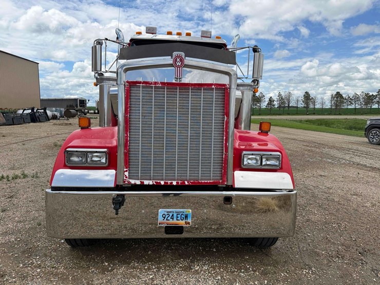 2001-kenworth-w900l-image-6