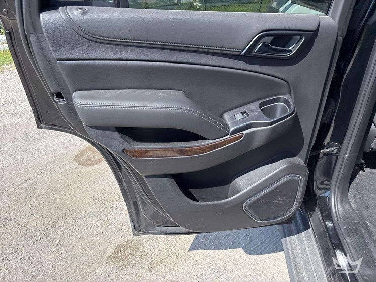 2020-chevrolet-tahoe-image-20