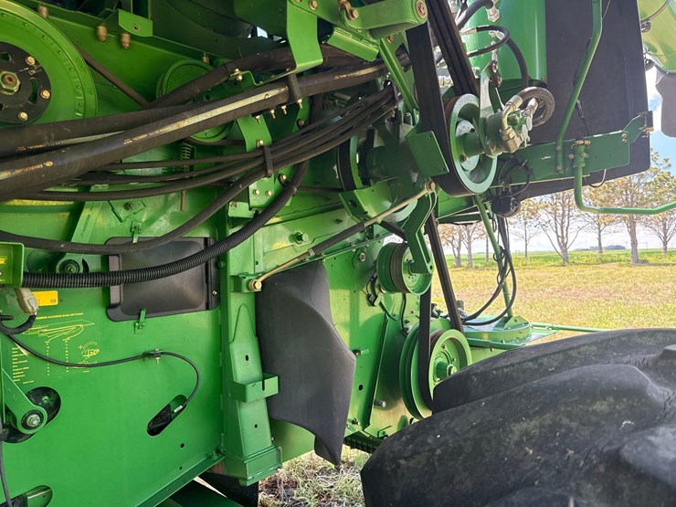 2010-john-deere-9870-sts-image-13