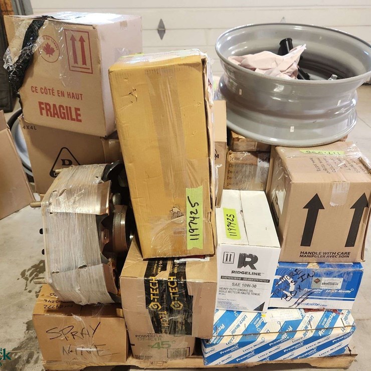 Pallet of Misc. Automotive Parts/Accessories