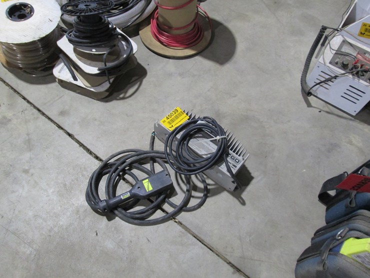 #45039-•-ez-go-golf-cart-charger-inv#45039-image-1