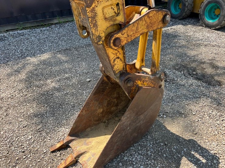 john-deere-310d-image-17