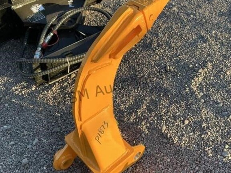 caterpillar-305-image-4