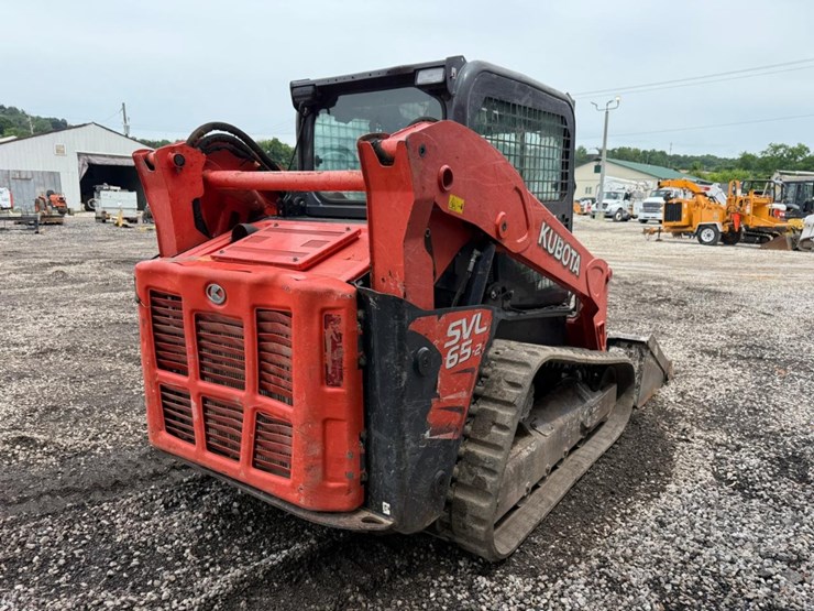 2021-kubota-svl65-2-image-4