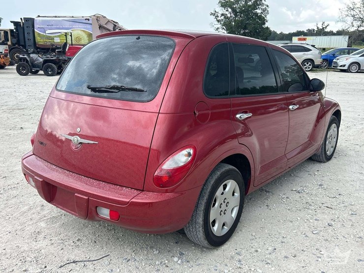 2007-chrysler-pt-cruiser-image-3