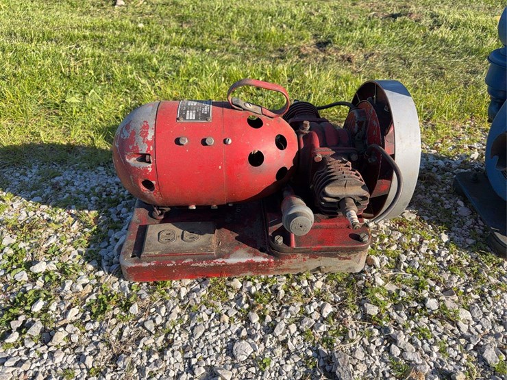 (2)-small-gas-generators-image-7