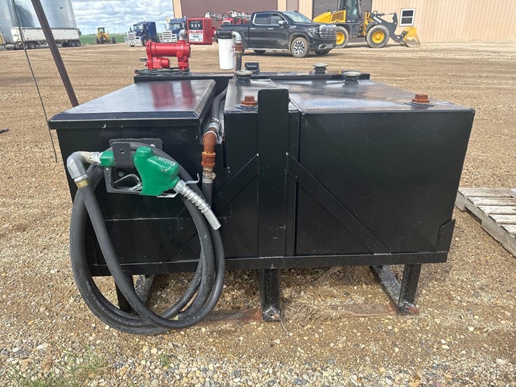 service-tank-with-pump-image-5