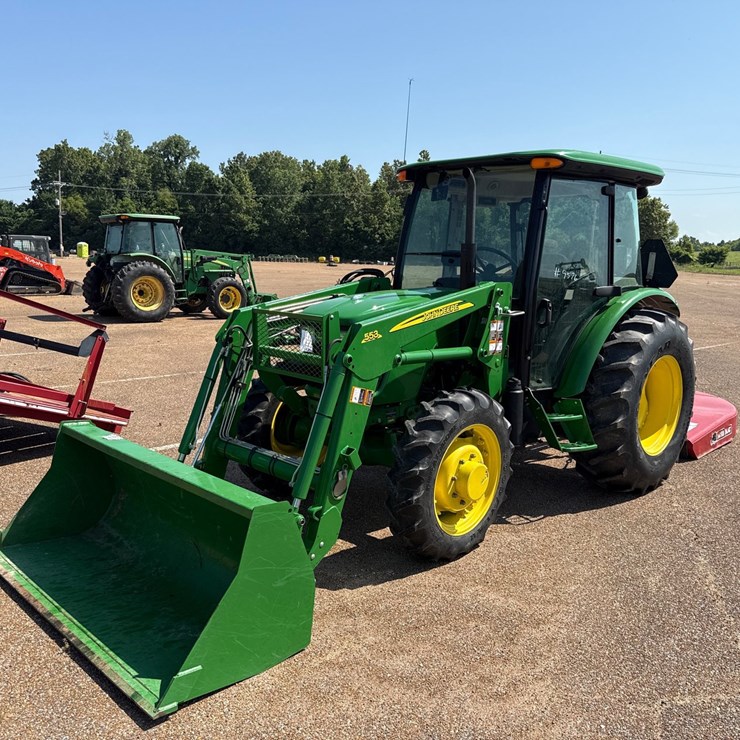 2013 JOHN DEERE 5065E