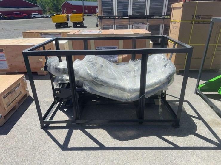 skid-steer-bale-grapple-70”-image-4