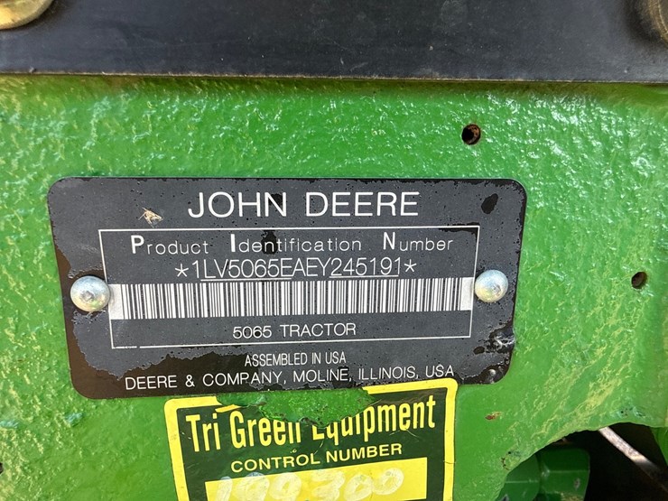2013-john-deere-5065e-image-30