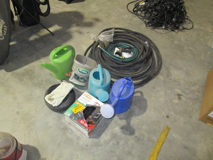 #45037-•-lot-of-water-hoses,-watering-jugs,-etc-inv#45037-image-1