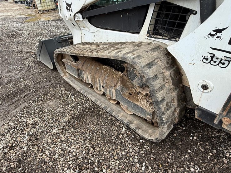 2019-bobcat-t595-image-16
