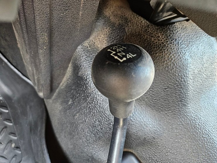 2011-ford-f350-image-28
