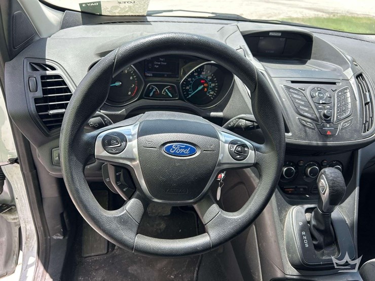 2016-ford-escape-image-11