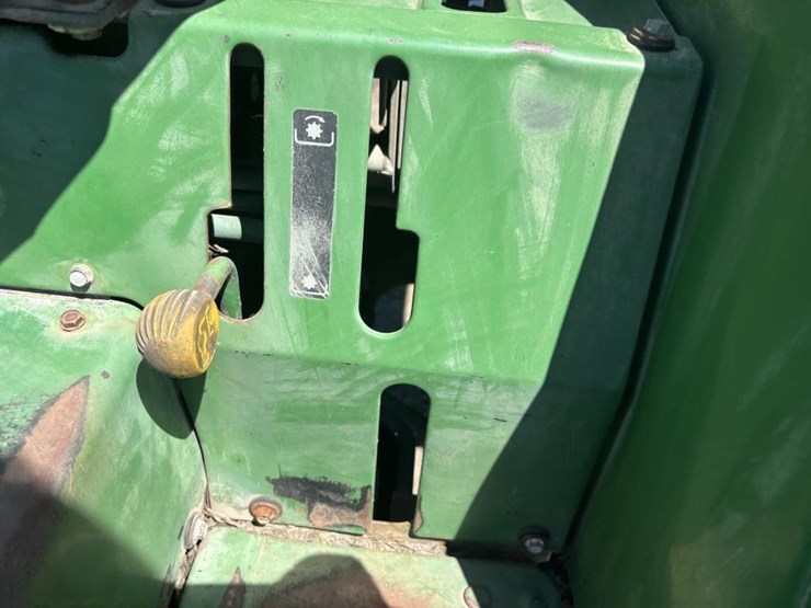 john-deere-1070-image-29