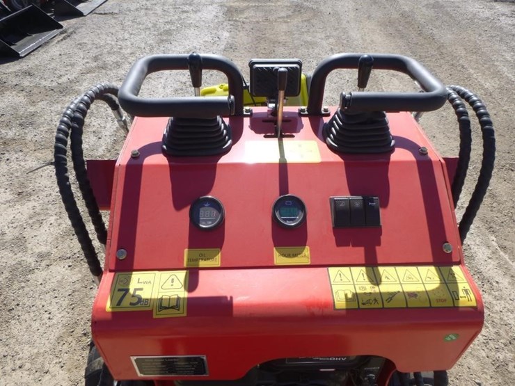2026-sdlool-323tz-skid-steer-loader-image-13