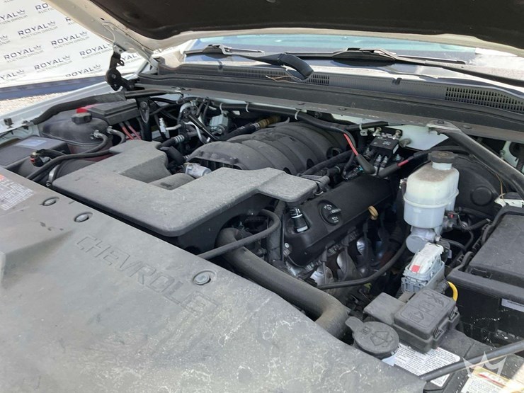 2019-chevrolet-tahoe-image-7