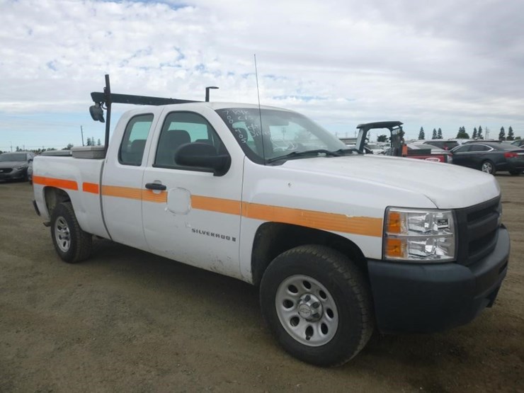 2009-chevrolet-1500-image-2